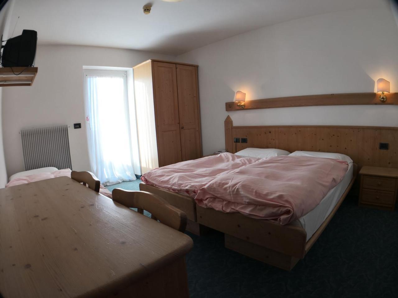 Hotel Alpenrose Пассо-Ролле Экстерьер фото