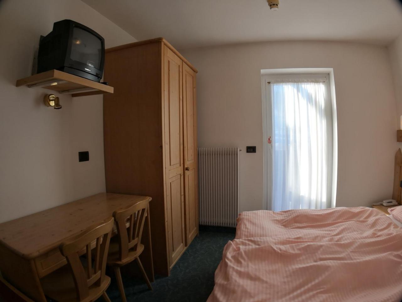Hotel Alpenrose Пассо-Ролле Экстерьер фото