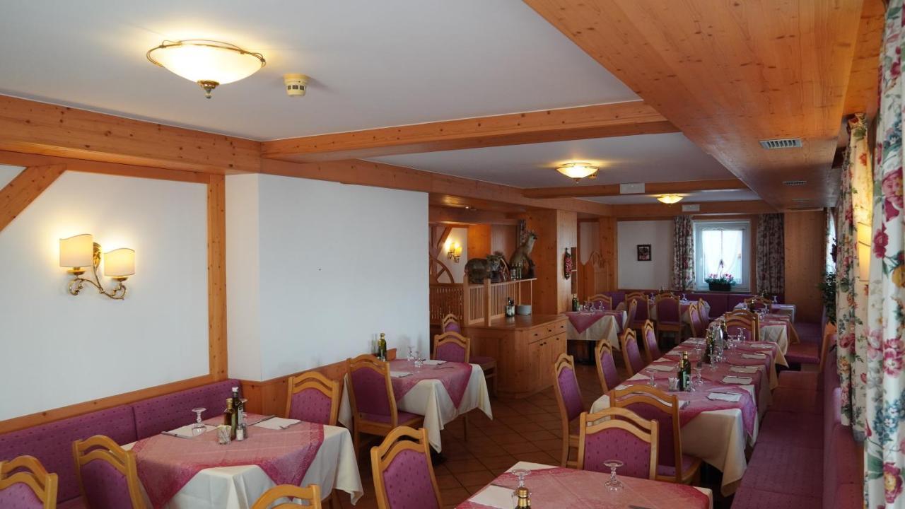 Hotel Alpenrose Пассо-Ролле Экстерьер фото